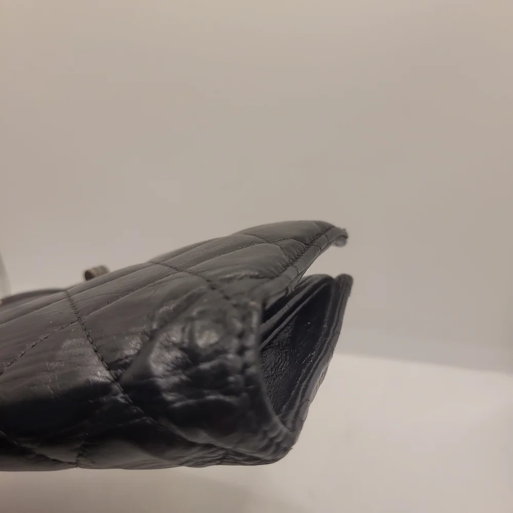 CHANEL quilted black